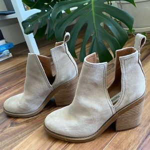 Steve Madden suede Boots